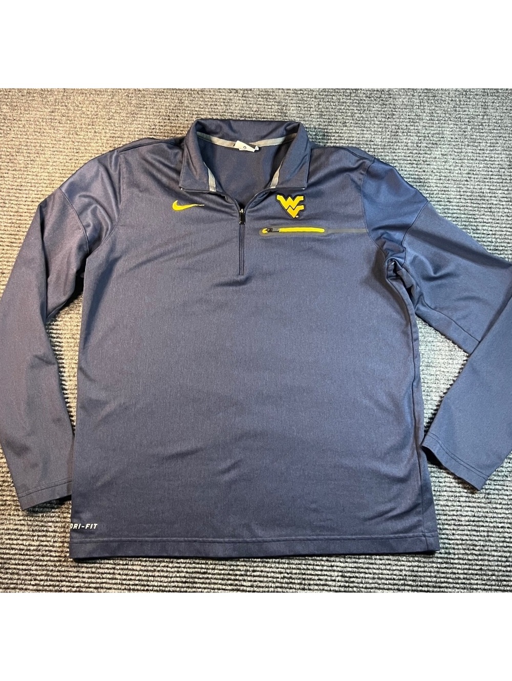 Nike Dri-Fit West Virginia University WVU 1/4 Zip Pullover Jacket, Size Medium